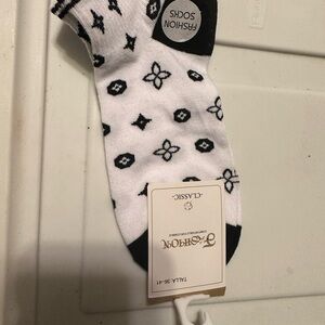 Black and White Casual Socks